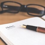Notitieboek en pen om gewoontes bij te houden